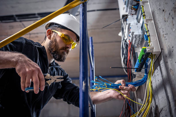 Best Residential Electrician Services  in Cumberland, IN